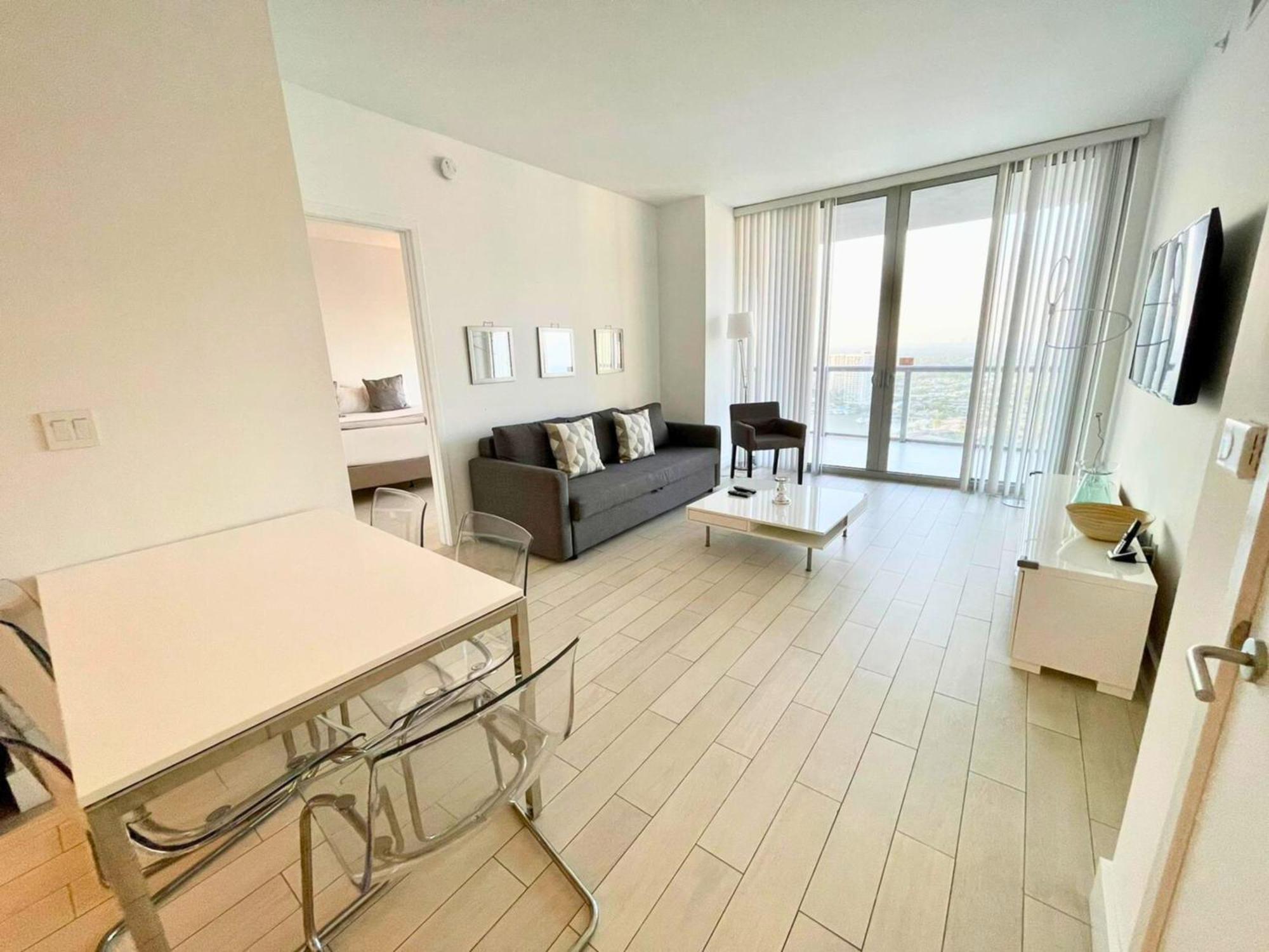 Mvr Apartments At Beachwalk Resort ハランデール・ビーチ エクステリア 写真