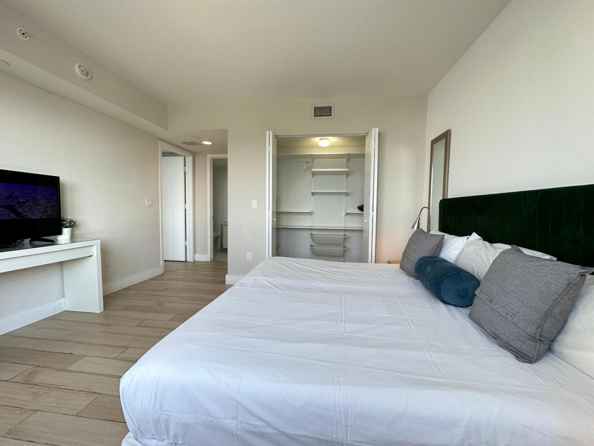 Mvr Apartments At Beachwalk Resort ハランデール・ビーチ エクステリア 写真