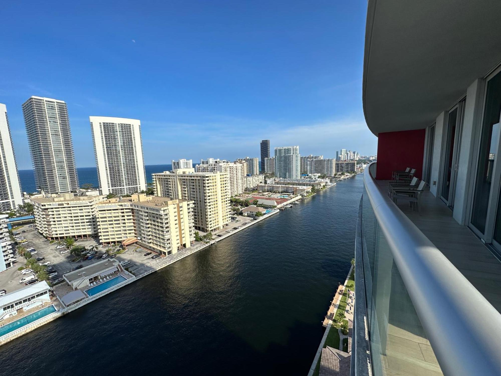 Mvr Apartments At Beachwalk Resort ハランデール・ビーチ エクステリア 写真