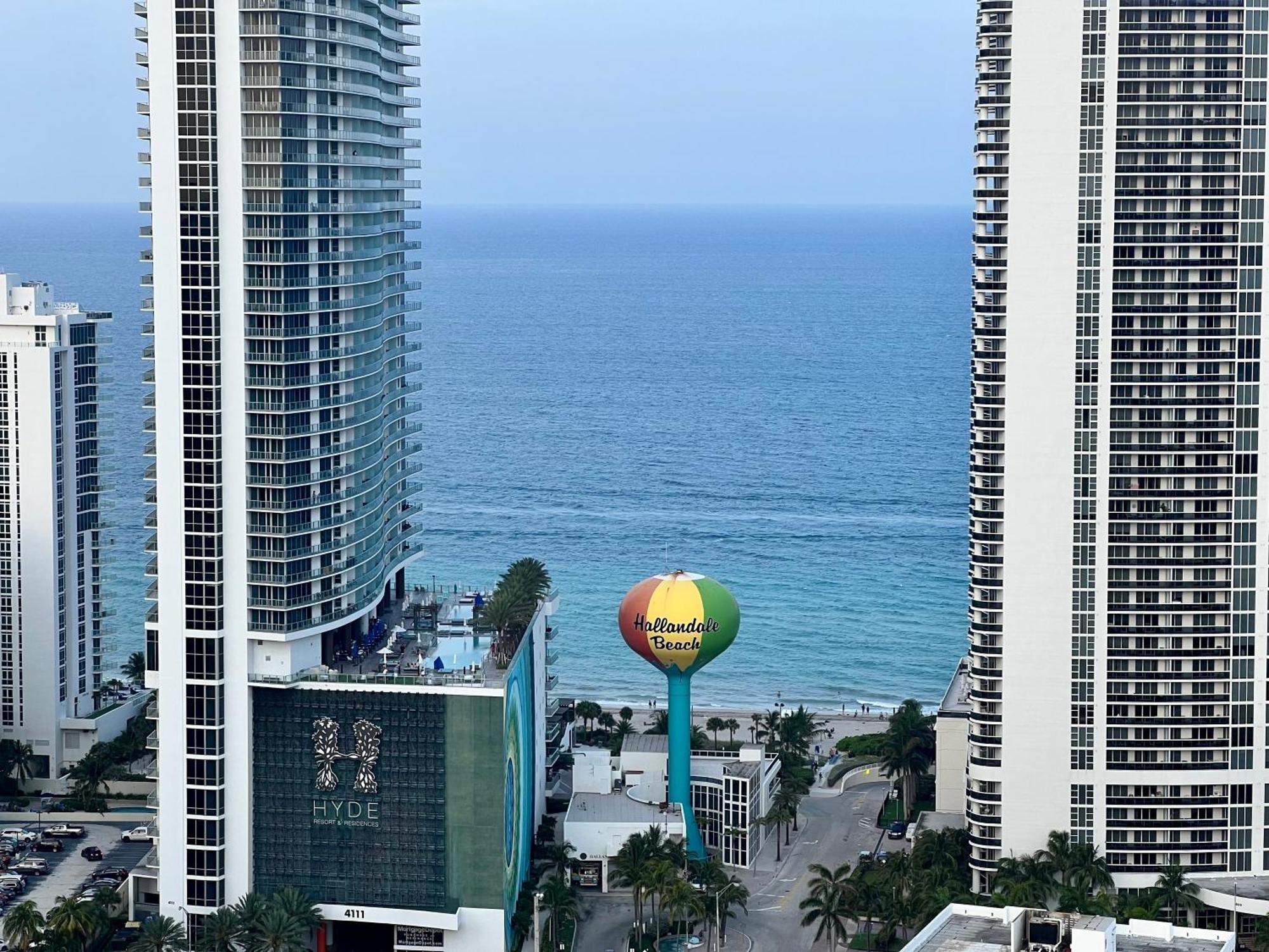 Mvr Apartments At Beachwalk Resort ハランデール・ビーチ エクステリア 写真