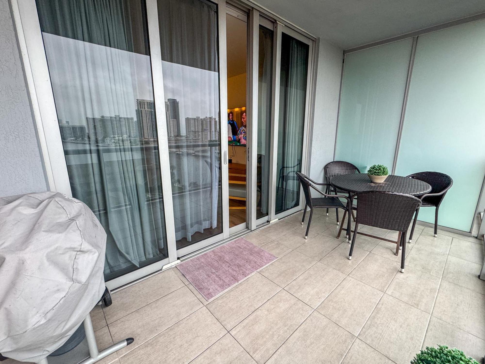 Mvr Apartments At Beachwalk Resort ハランデール・ビーチ エクステリア 写真