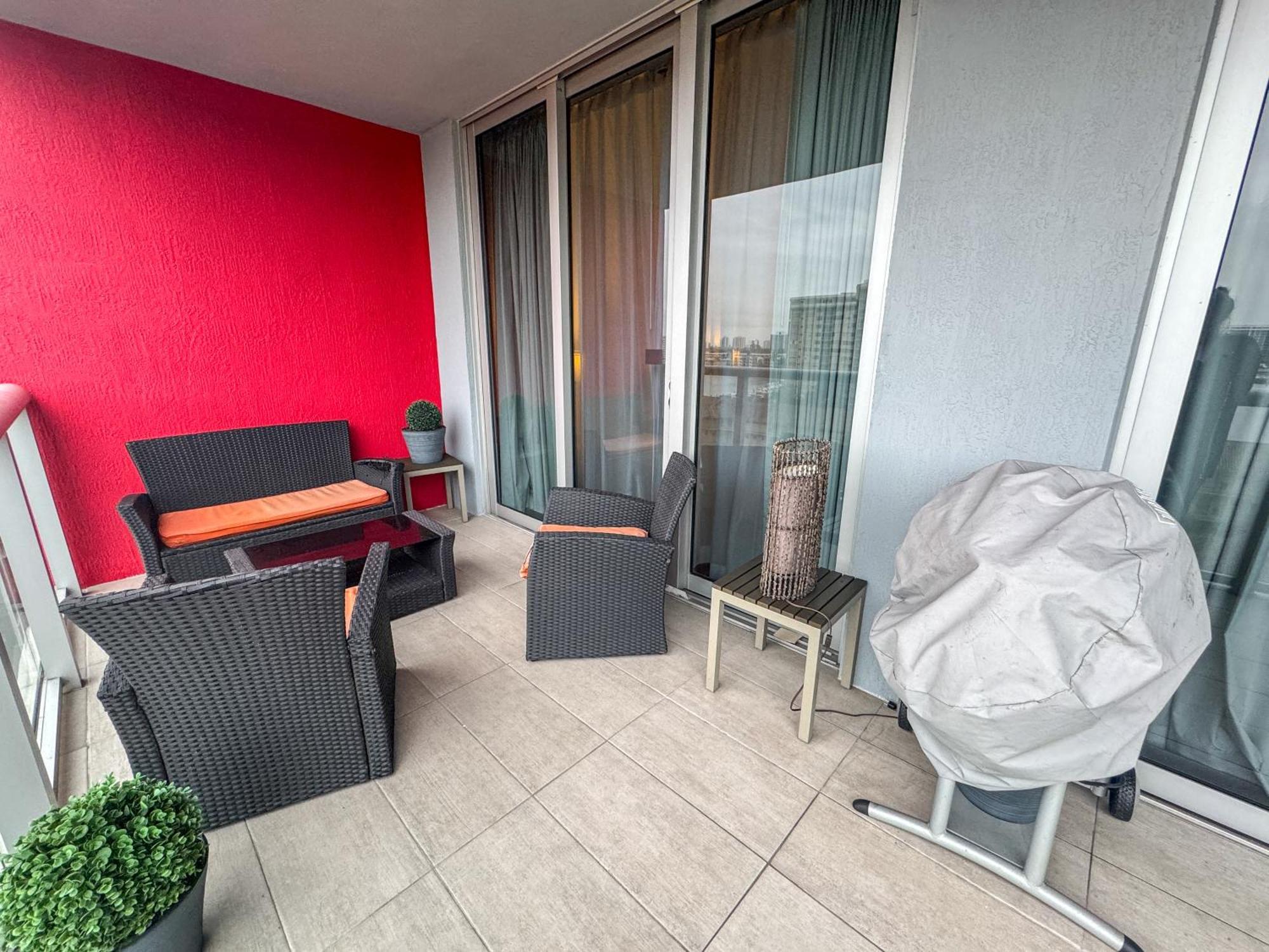Mvr Apartments At Beachwalk Resort ハランデール・ビーチ エクステリア 写真